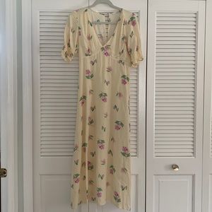 Tuckernuck lush floral spring dress